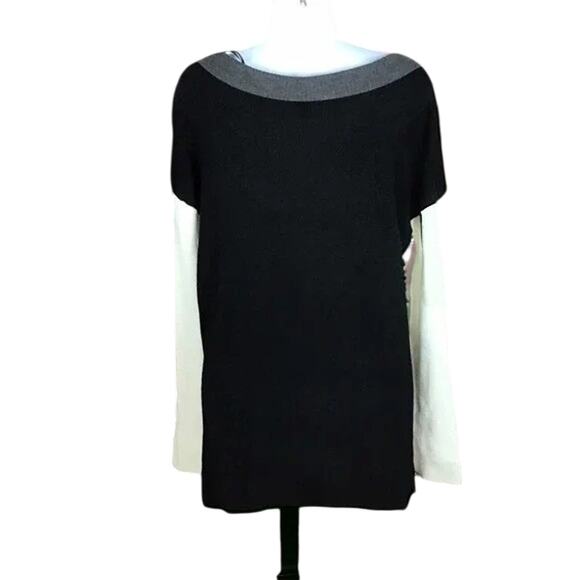 Vince Camuto Women’s Medium Colorblock Sweater Black Off White Button Shoulder - Picture 3 of 16